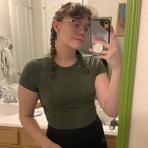 Meet your Posher, Avery